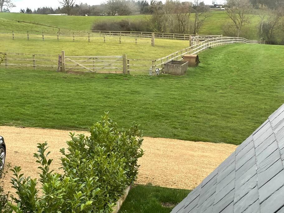Villa The Old Stables Salisbury Exterior foto